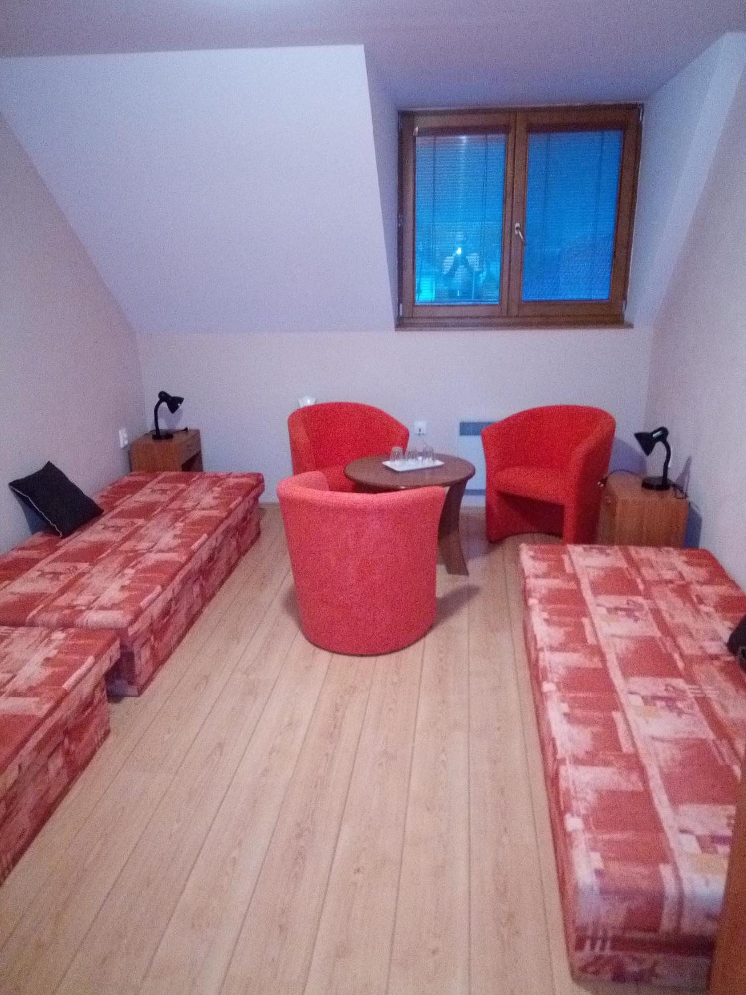 Penzion Zuzka Krasnohorska Dlha Luka Kamer foto